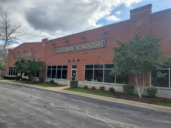 470 W Roosevelt Rd, West Chicago, IL 60185